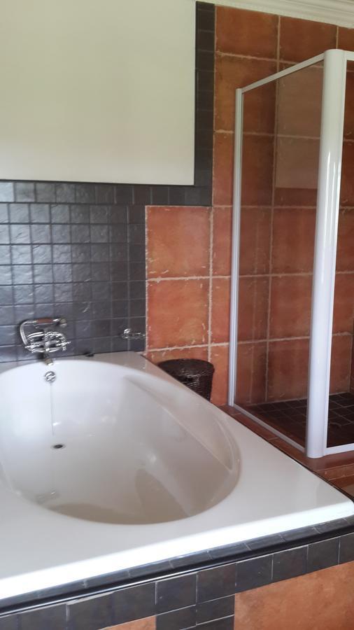 Meerhof Lodge Hartbeespoort Bagian luar foto