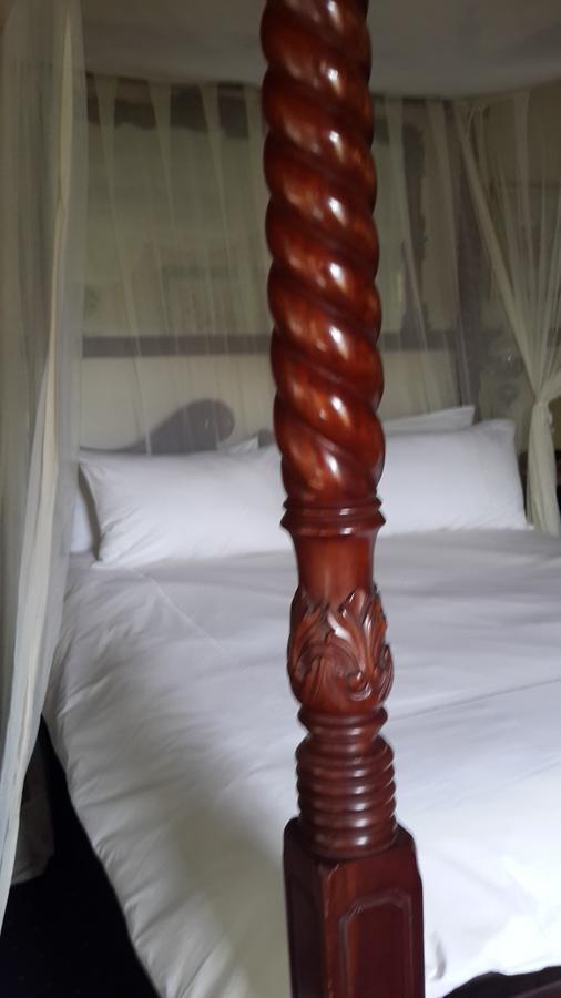 Meerhof Lodge Hartbeespoort Bagian luar foto