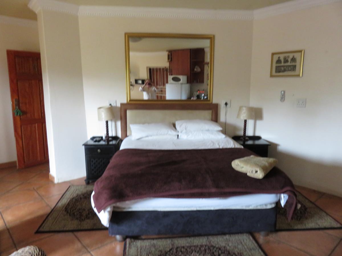 Meerhof Lodge Hartbeespoort Bagian luar foto