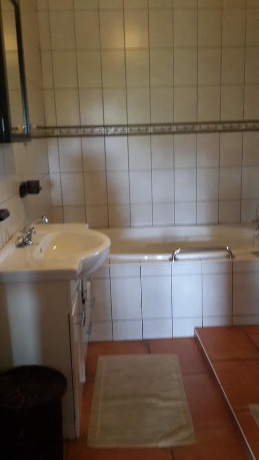 Meerhof Lodge Hartbeespoort Bagian luar foto