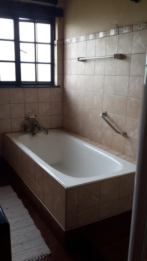 Meerhof Lodge Hartbeespoort Bagian luar foto
