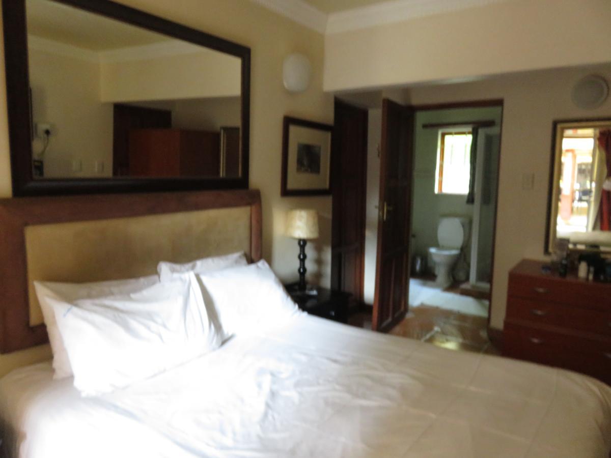 Meerhof Lodge Hartbeespoort Bagian luar foto