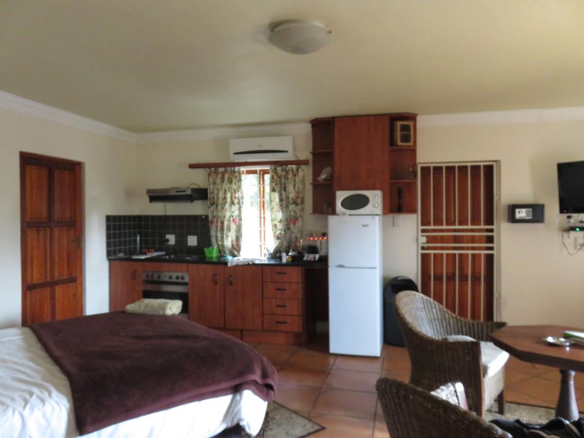 Meerhof Lodge Hartbeespoort Bagian luar foto