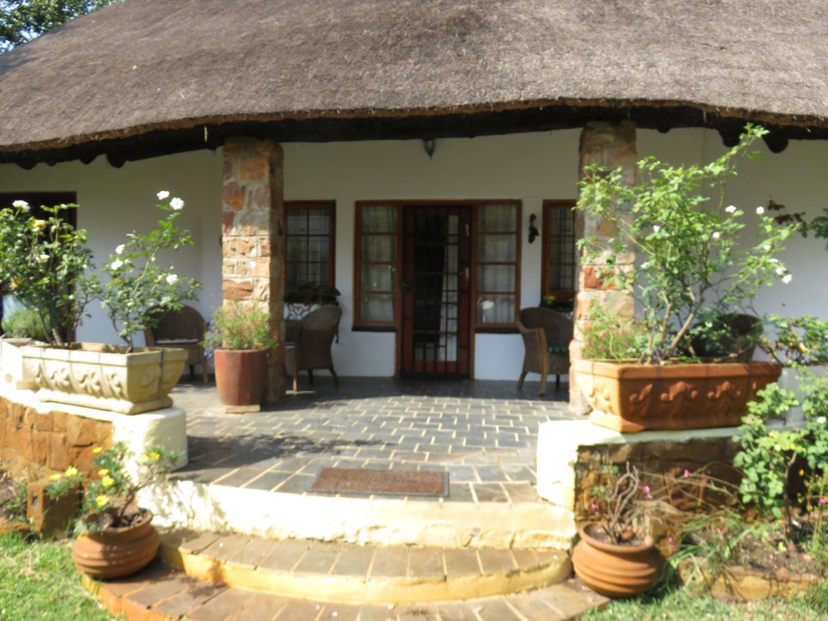 Meerhof Lodge Hartbeespoort Bagian luar foto