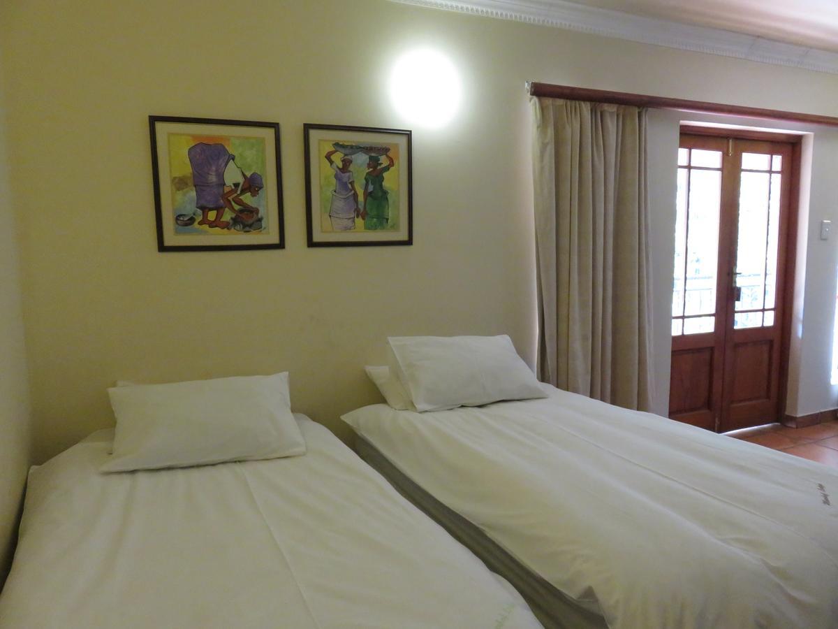 Meerhof Lodge Hartbeespoort Bagian luar foto
